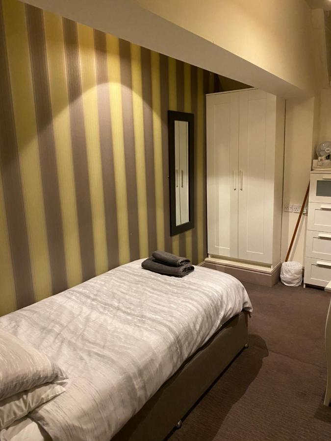 The Stag Hotel Northwood  Luaran gambar