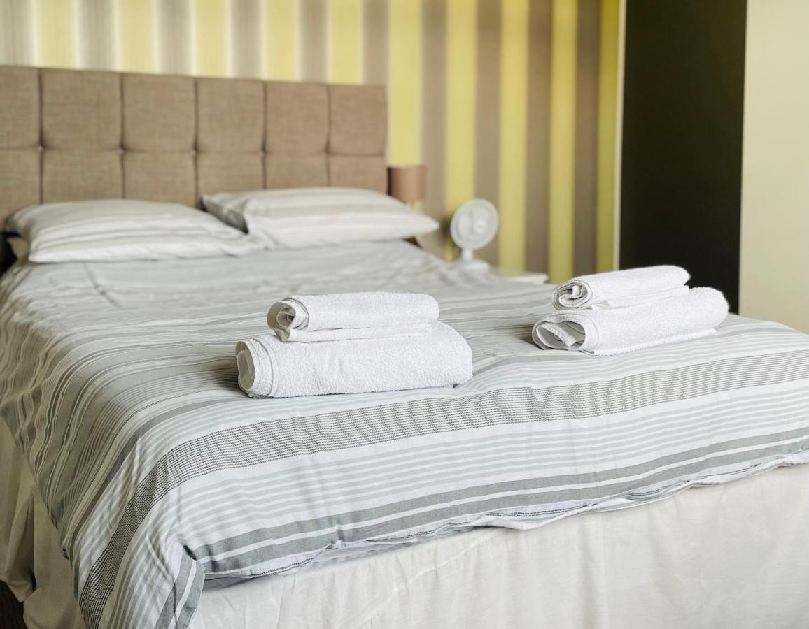 The Stag Hotel Northwood  Luaran gambar