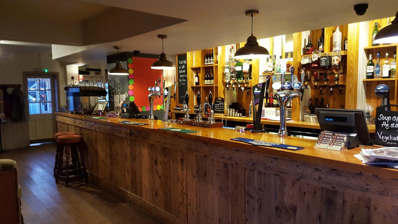 The Stag Hotel Northwood  Luaran gambar