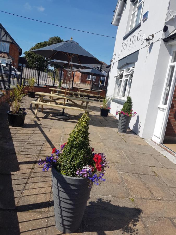 The Stag Hotel Northwood  Luaran gambar